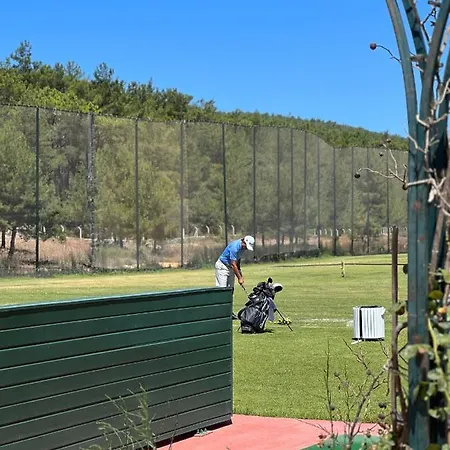 公寓 Golf Aparts 博德鲁姆